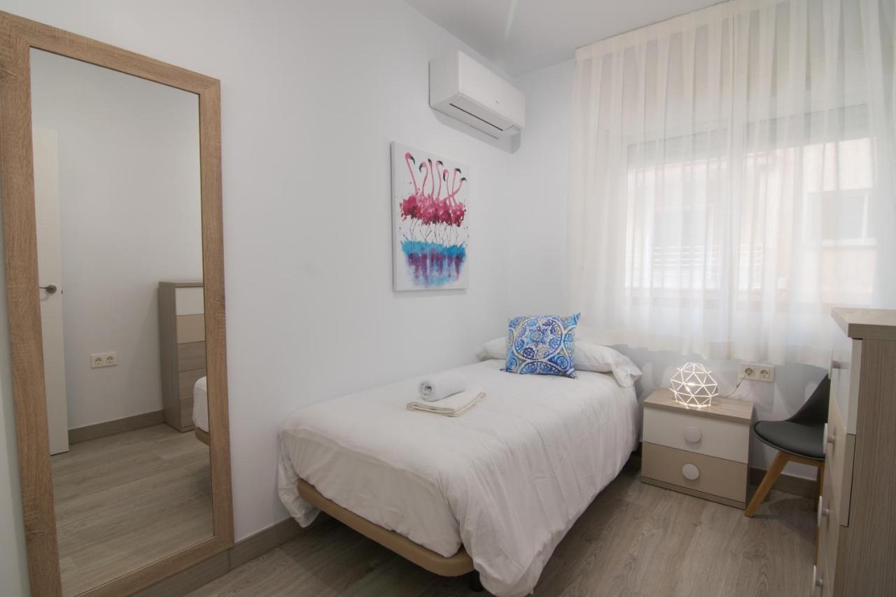 Tuguest Station 2 Apartment Granada Dış mekan fotoğraf