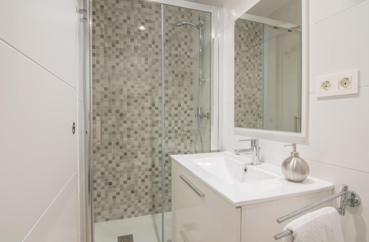 Tuguest Station 2 Apartment Granada Dış mekan fotoğraf